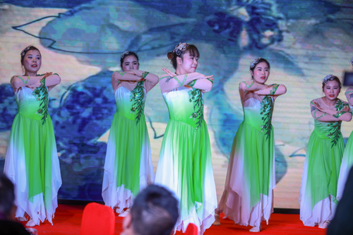 大禹漢光2018年“同心同行，共創(chuàng)未來”主題年會(huì)圓滿成功